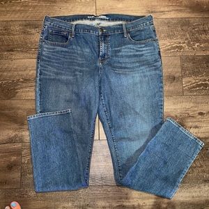 Mid rise jeans